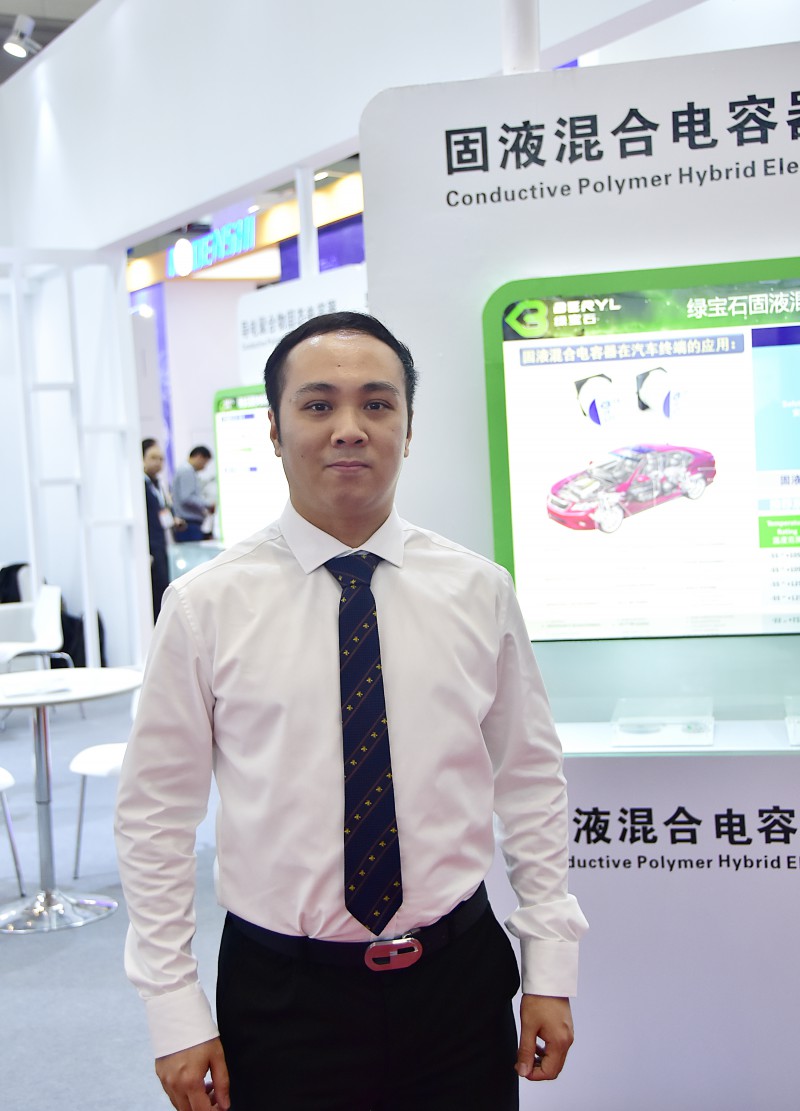 绿宝石海外销售经理符冠琦