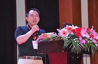 广东省电子变压器电感器行业协会会长李有云发言