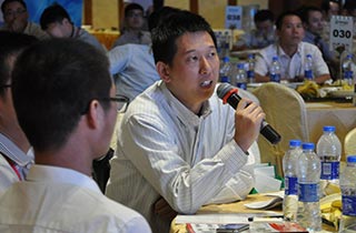 听众与专家互动