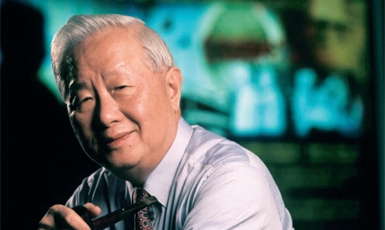 张忠谋卸任CEO,台积电明年攀高峰_中国半导体