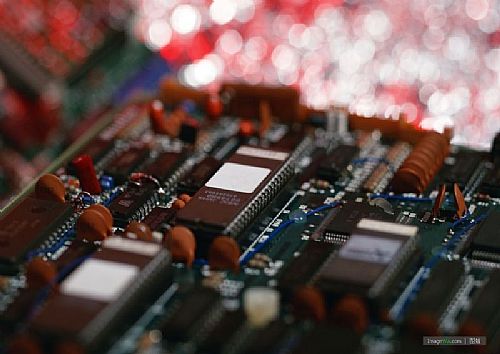 中兴通讯迈入主流前景光明 - 产业新闻 - 中国半