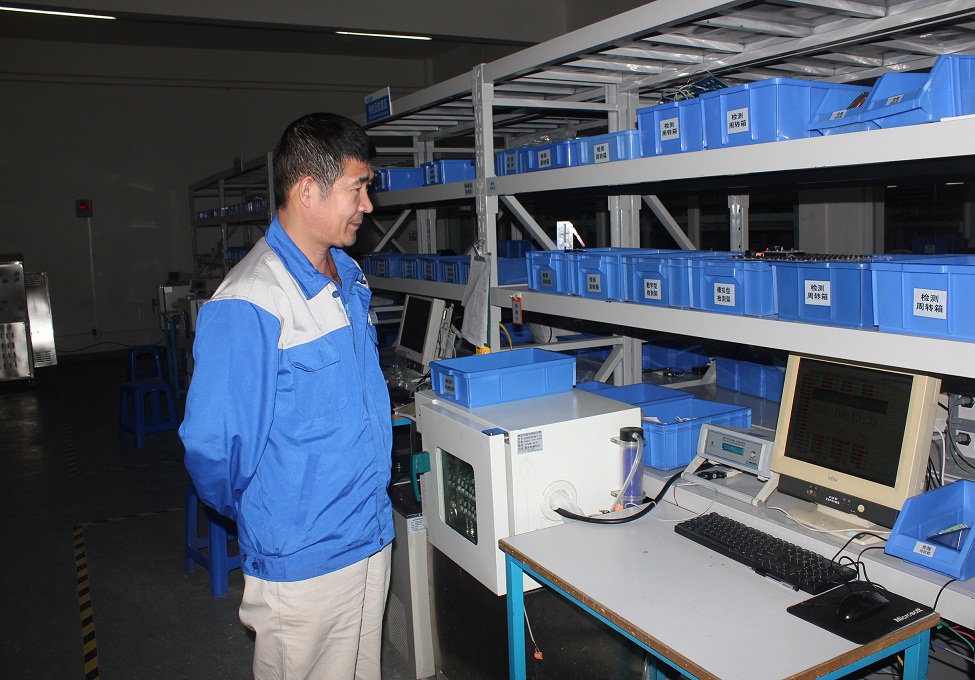 安森美面向手机高速接口推出带ESD保护的EM