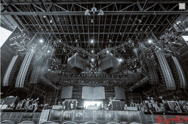 JBL VTX线阵音响 助力林肯公园新专辑巡演