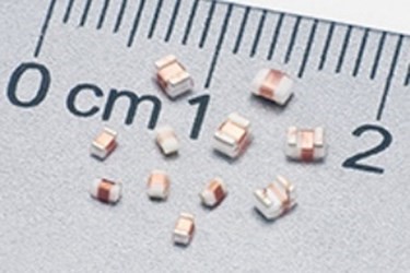 da推出行业首款0603\/0805封装射频片式电感_