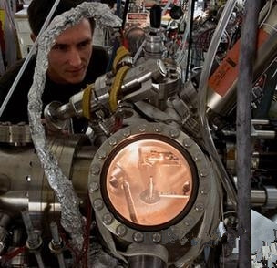 美国物理学家开发纯度极高超硅材料制造量子计