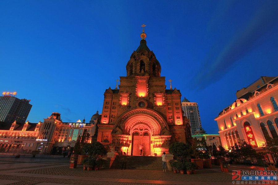 索菲亚教堂广场夜景_中国LED照明网行业门户