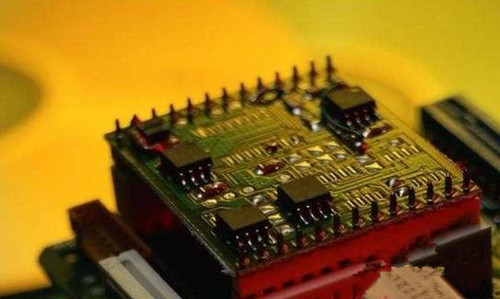 国产芯片为手机充电提速 集成电路产业发展趋