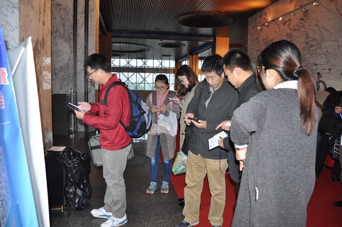 第七届新能源汽车充电桩会议签到盛况图片1