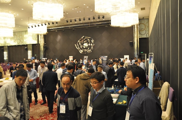 第七届新能源汽车充电桩会议展示区图片1